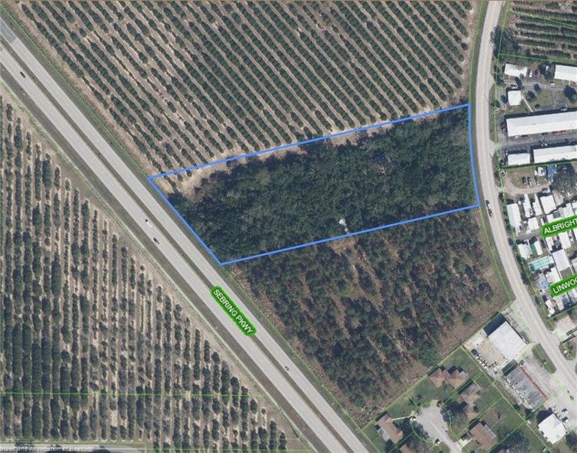 4.5-acre parcel zoned AU, offering a private, wooded setting - photo 4