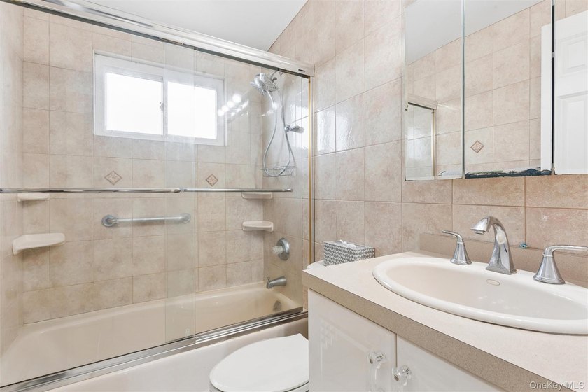 This spacious and well-maintained 5-bedroom, 2-full-bath home is - photo 12