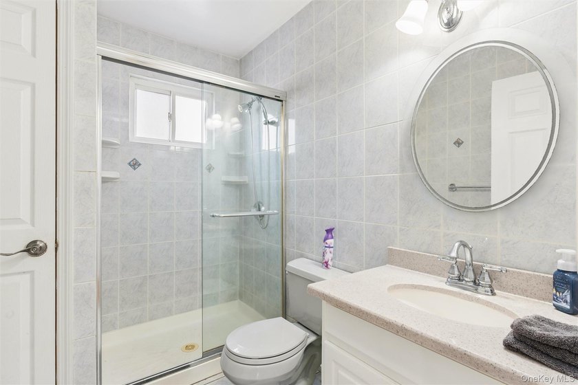 This spacious and well-maintained 5-bedroom, 2-full-bath home is - photo 19
