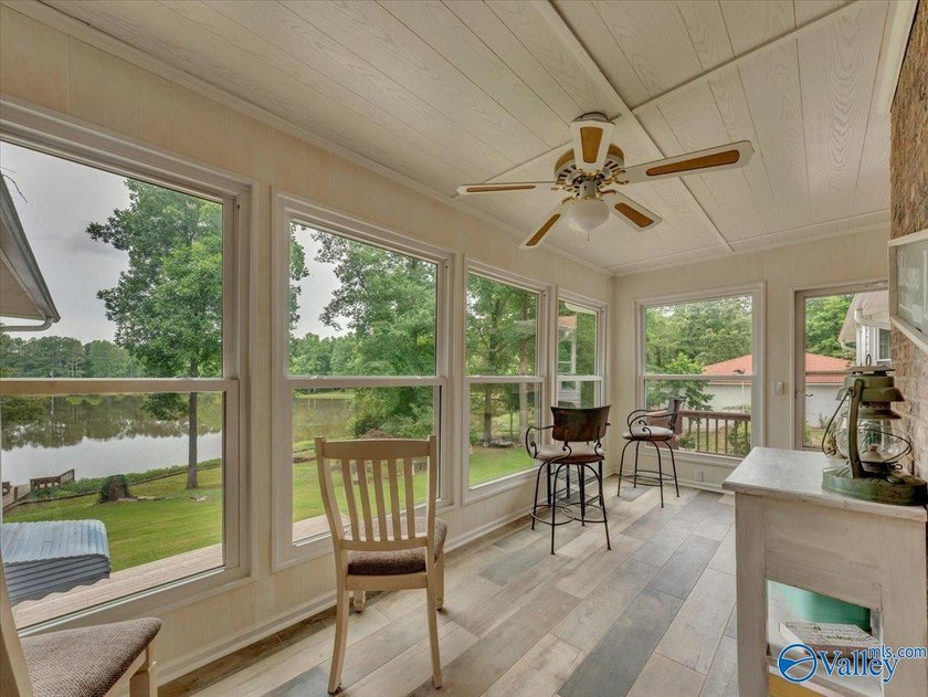 A sanctuary like no other - bring your swimsuits, kayaks, tennis - photo 27