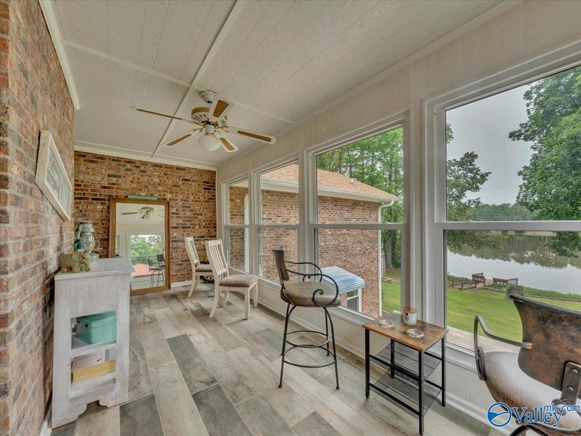 A sanctuary like no other - bring your swimsuits, kayaks, tennis - photo 28