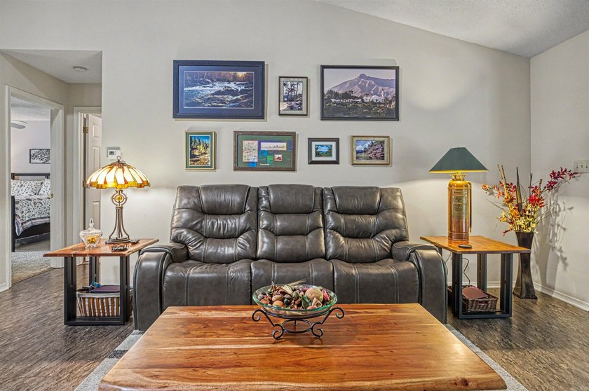 Back on Market--No fault of seller! 3 Bed | 2 Bath | 1,717 Sq - photo 12