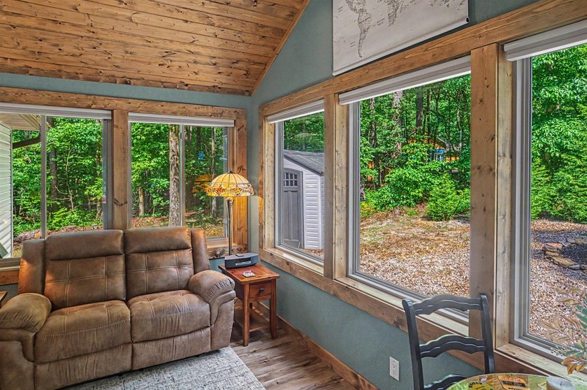 Back on Market--No fault of seller! 3 Bed | 2 Bath | 1,717 Sq - photo 13