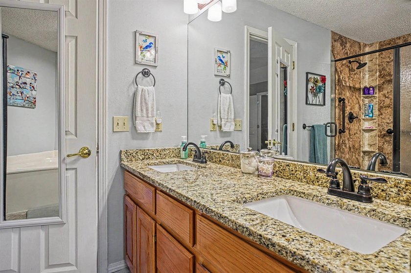 Back on Market--No fault of seller! 3 Bed | 2 Bath | 1,717 Sq - photo 19