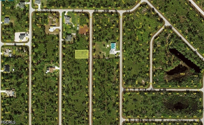 No HOAs, deed restrictions or CDDs!!! Conveniently located to - photo 3