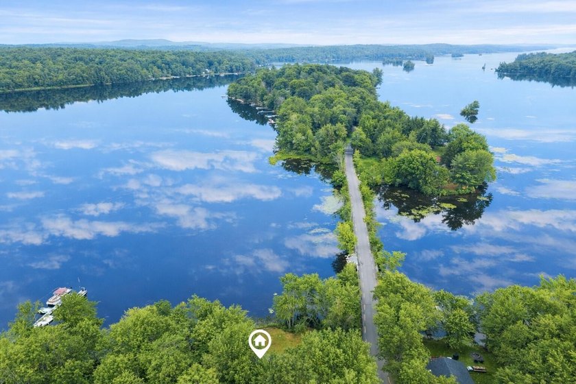 Enjoy waterfront living on Cobbossee Lake with the convenience - photo 12