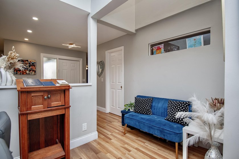 Come see this beautifully renovated 3BR 2BA Villa in the Heart - photo 23