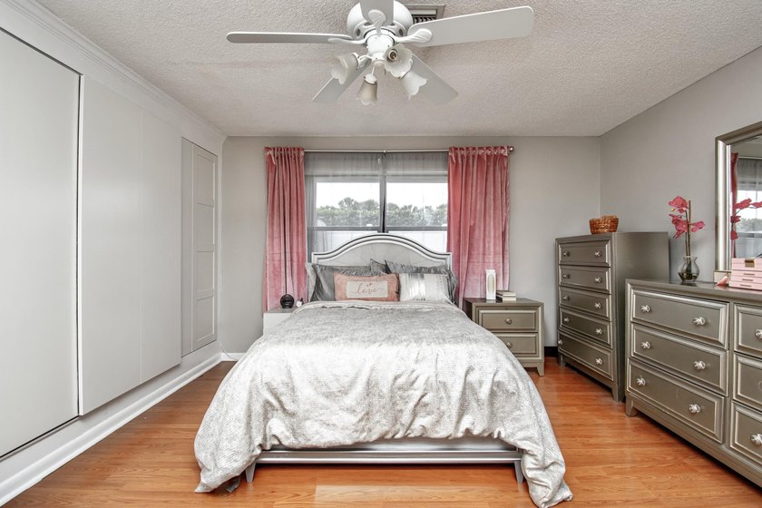 Come see this beautifully renovated 3BR 2BA Villa in the Heart - photo 25