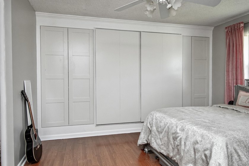 Come see this beautifully renovated 3BR 2BA Villa in the Heart - photo 27