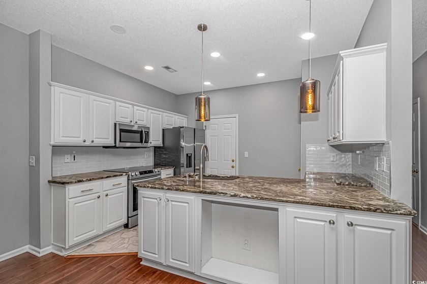 Hidden Gem in Rivergate, Waterfront Community Living in Little - photo 2