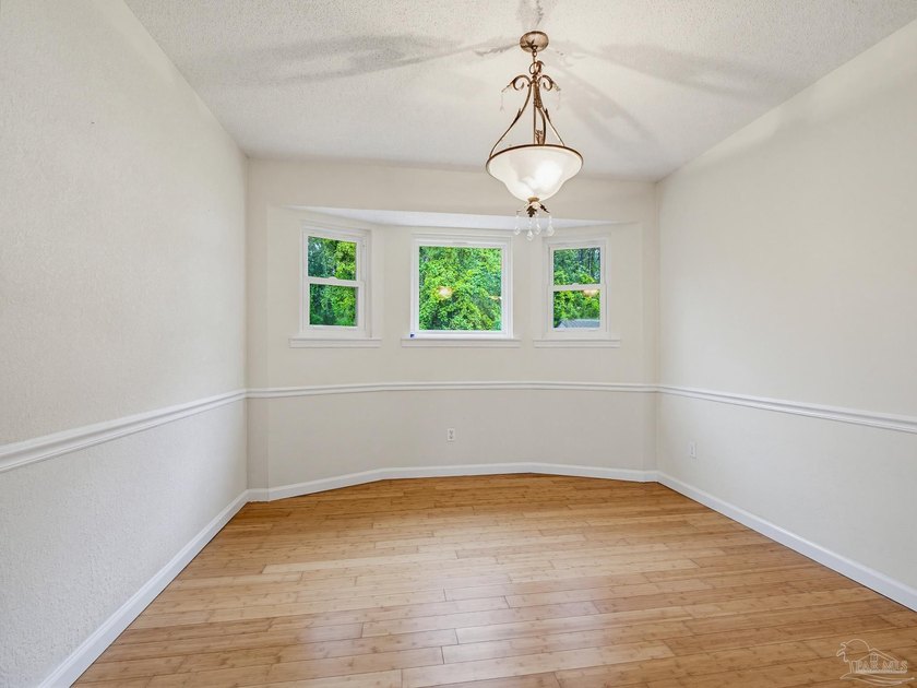 ** Back on market, No fault of the seller** This beautifully - photo 12