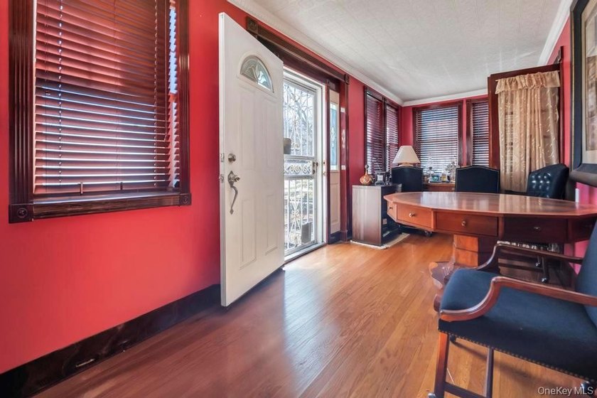 Welcome to 84-20 Charlecote Ridge, a beautifully maintained - photo 44