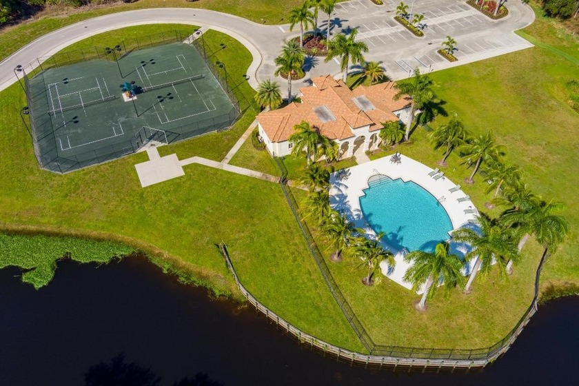 WHERE LIFESTYLE, LOCATION, AND OPPORTUNITY MEET!
Nestled along - photo 17