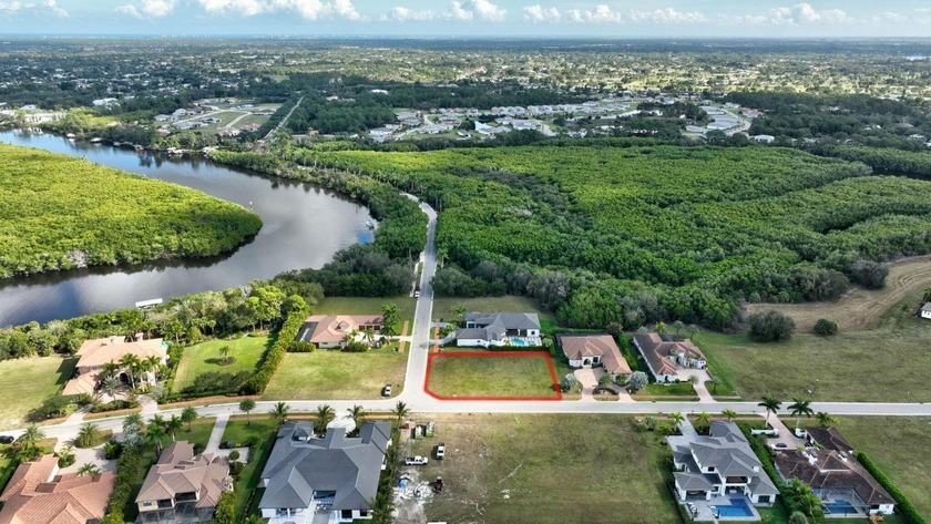 WHERE LIFESTYLE, LOCATION, AND OPPORTUNITY MEET!
Nestled along - photo 19