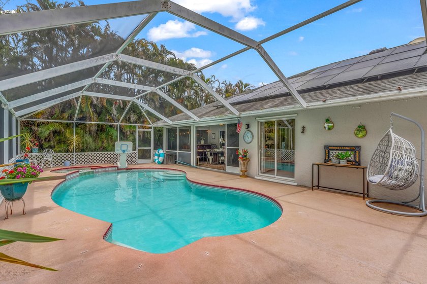 Welcome to your private 1 acre resort oasis! This 6 bedroom, 4 - photo 47