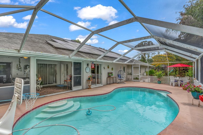 Welcome to your private 1 acre resort oasis! This 6 bedroom, 4 - photo 48