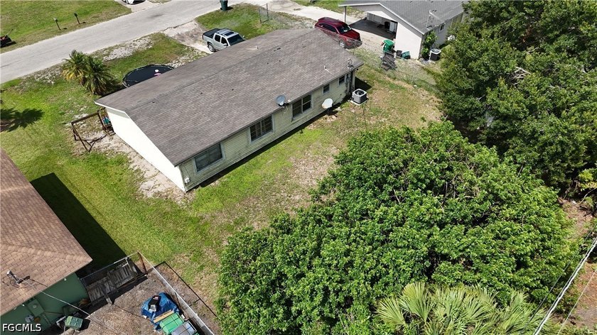 Investor Special! This 3-bedroom, 1.5-bath home located in - photo 8
