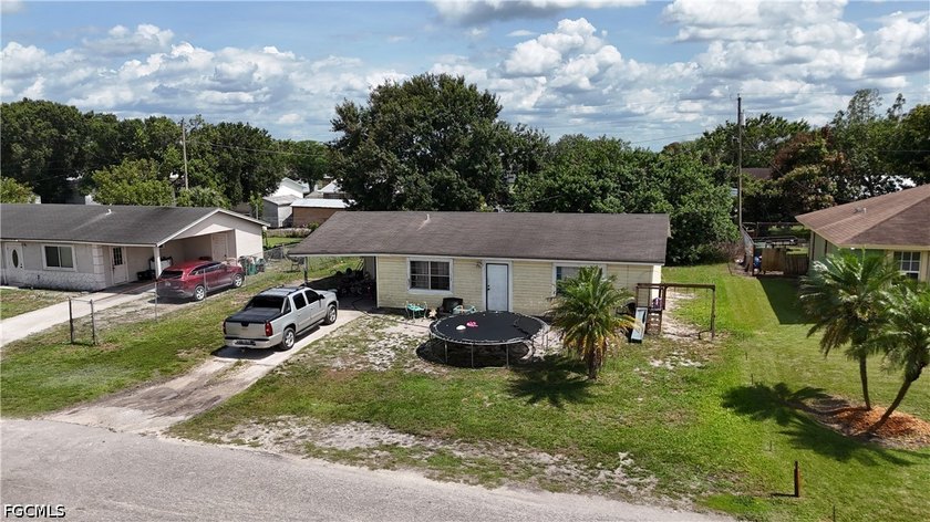 Investor Special! This 3-bedroom, 1.5-bath home located in - photo 9