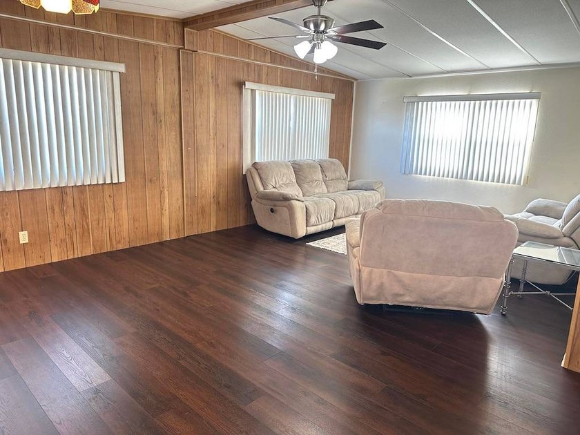 PRICED TO SELL AND FULL OF POTENTIAL!!! THIS 2-BEDROOM - photo 21