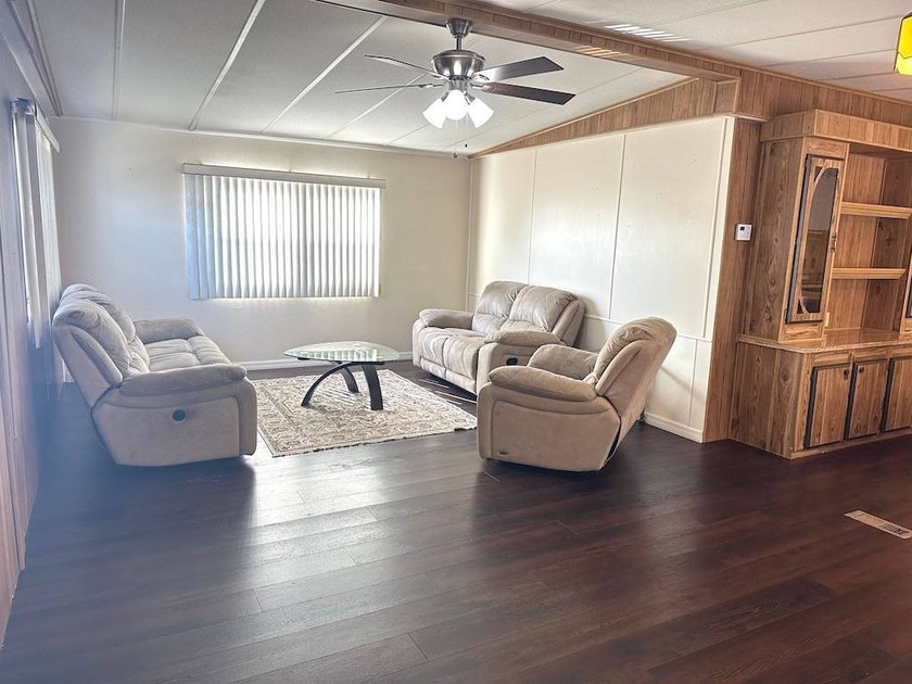 PRICED TO SELL AND FULL OF POTENTIAL!!! THIS 2-BEDROOM - photo 22