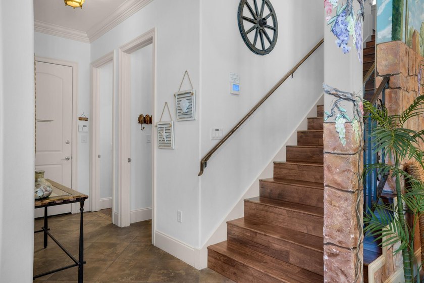 Beautiful Mediterranean home located in the sought after - photo 25