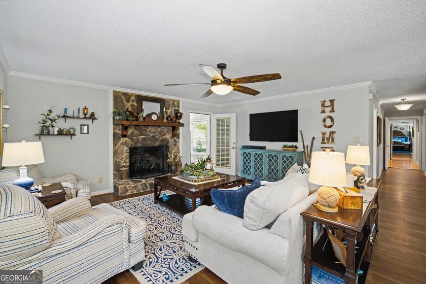 I am excited to feature this exceptional 4-bedroom, 3-bathroom - photo 28
