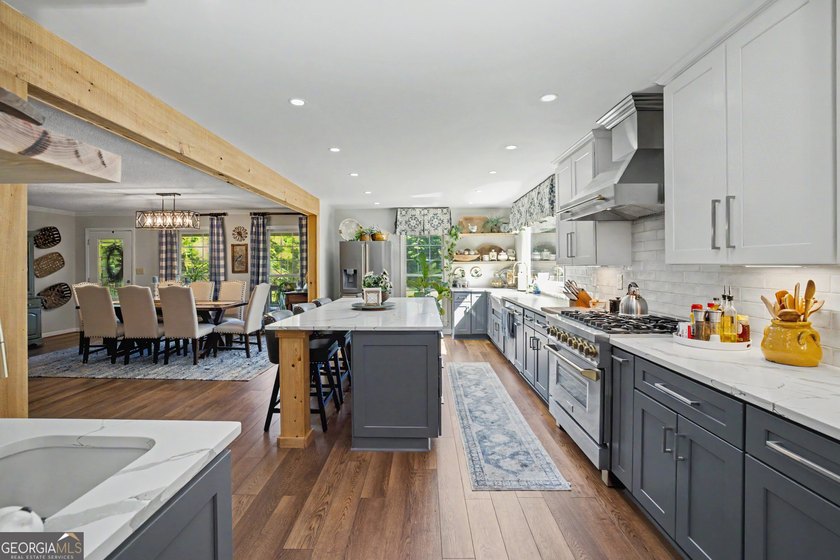 I am excited to feature this exceptional 4-bedroom, 3-bathroom - photo 31