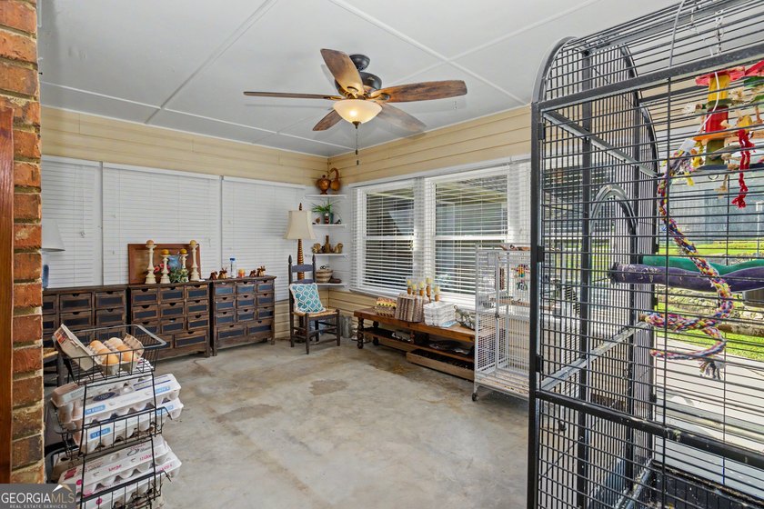 I am excited to feature this exceptional 4-bedroom, 3-bathroom - photo 34