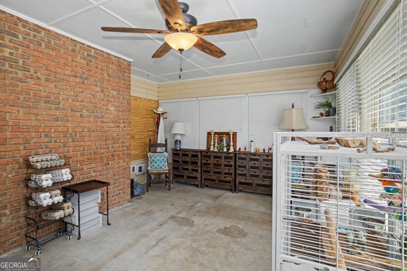 I am excited to feature this exceptional 4-bedroom, 3-bathroom - photo 35