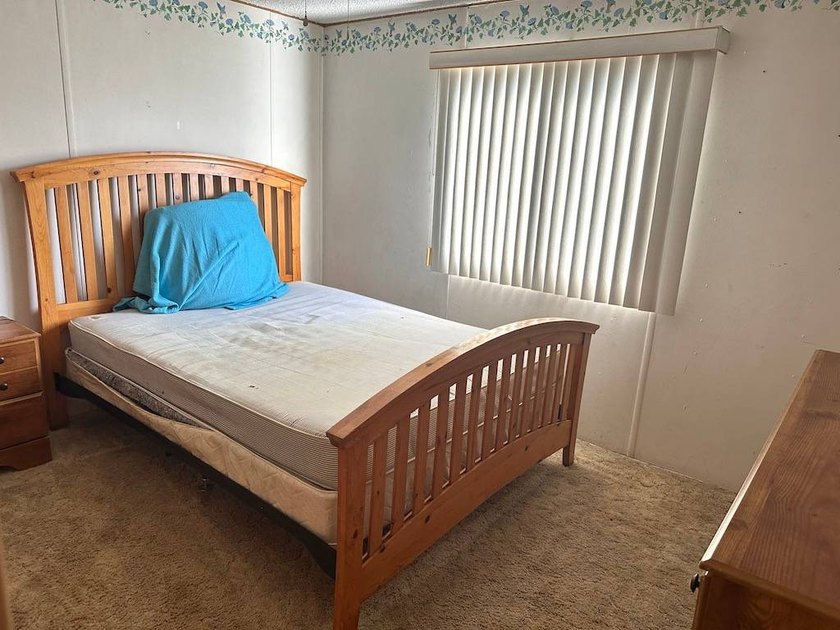 PRICED TO SELL AND FULL OF POTENTIAL!!! THIS 2-BEDROOM - photo 36