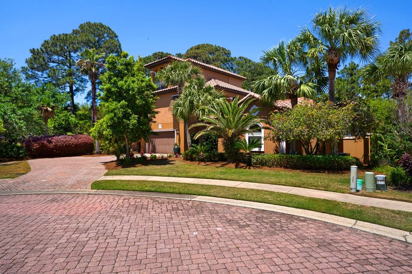 Beautiful Mediterranean home located in the sought after - photo 41