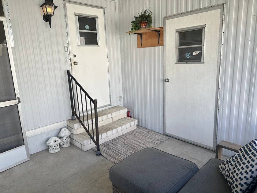 PRICED TO SELL AND FULL OF POTENTIAL!!! THIS 2-BEDROOM - photo 41