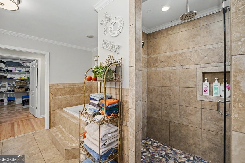 I am excited to feature this exceptional 4-bedroom, 3-bathroom - photo 47