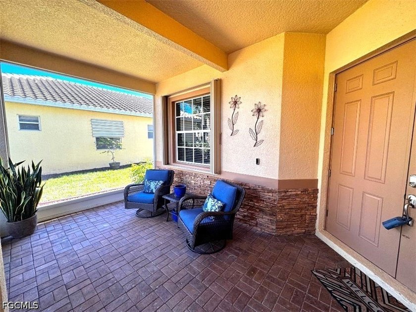Escape to paradise in this stunning 4-bedroom, 2.5-bathroom - photo 3