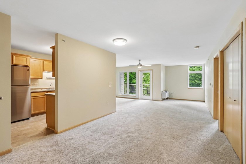 Price Reduced! Midtown Commons Neighborhood! Discover perfect - photo 6