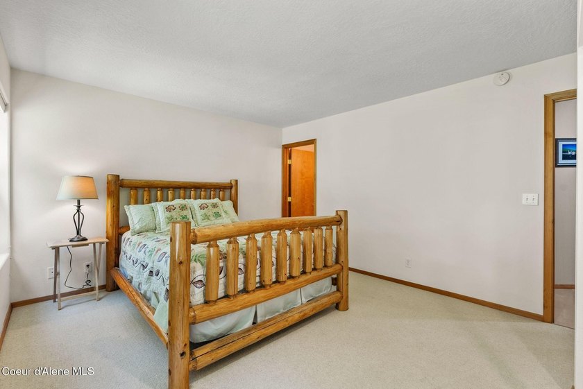 Experience peace and adventure at Cornice Condos on Schweitzer - photo 15
