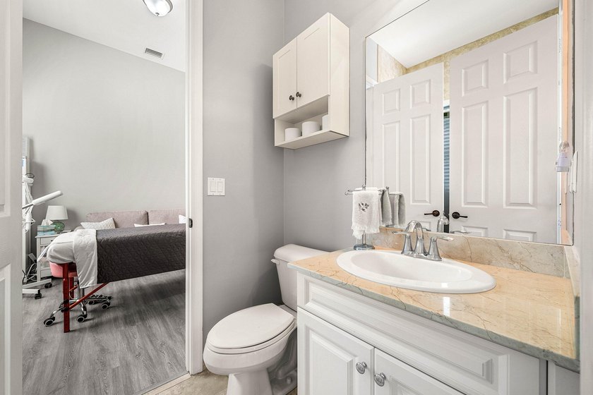 Welcome to this beautifully updated 4-bedroom, 3-bathroom home - photo 15