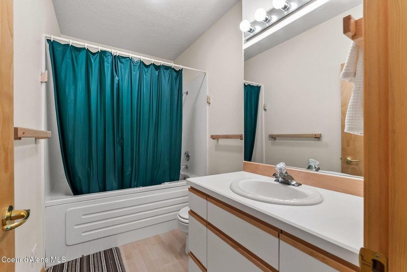 Experience peace and adventure at Cornice Condos on Schweitzer - photo 16