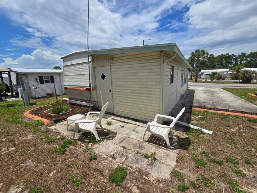 Welcome to this move-in-ready park model home nestled in - photo 27