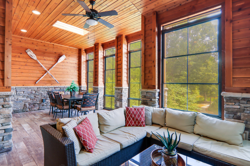 Luxury Townhome on Lake Keowee SOLD - photo 11