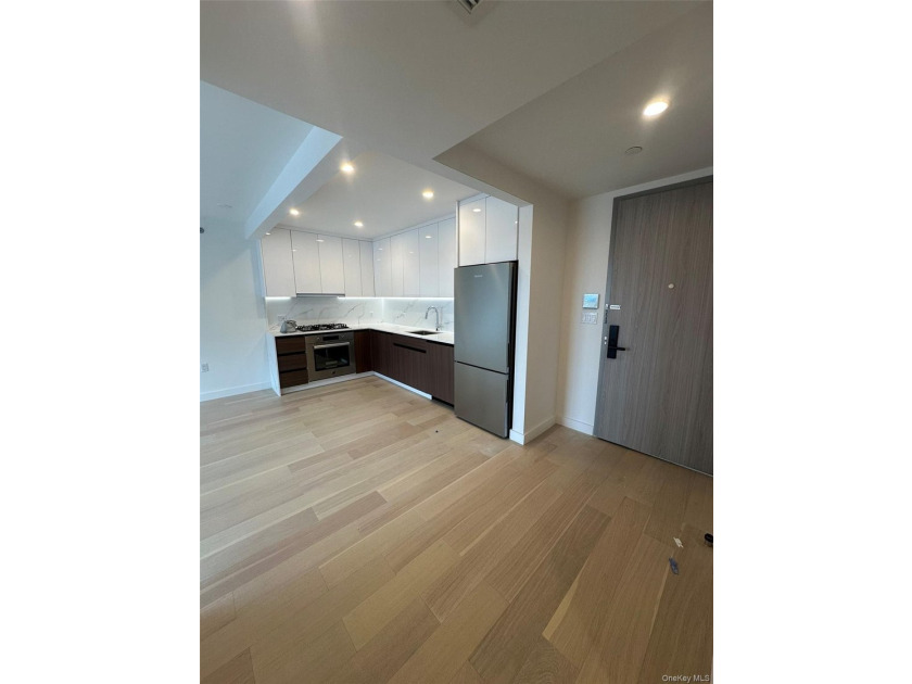 144-49 Northern Blvd 520 - photo 2