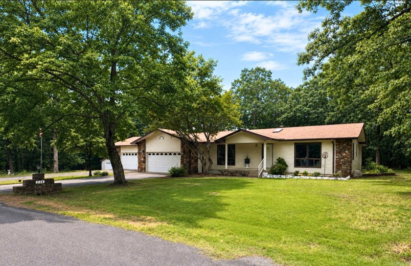 HOME with 4-CAR GARAGE on Flat Lot with a bathroom for each - photo 2