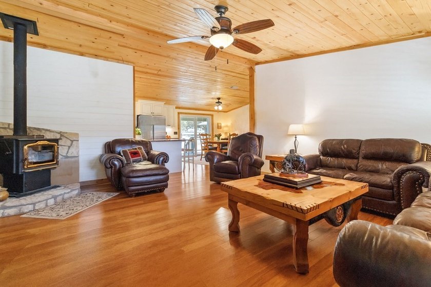 Multi-generation with 2 homes. No deed restrictions and Ag - photo 10