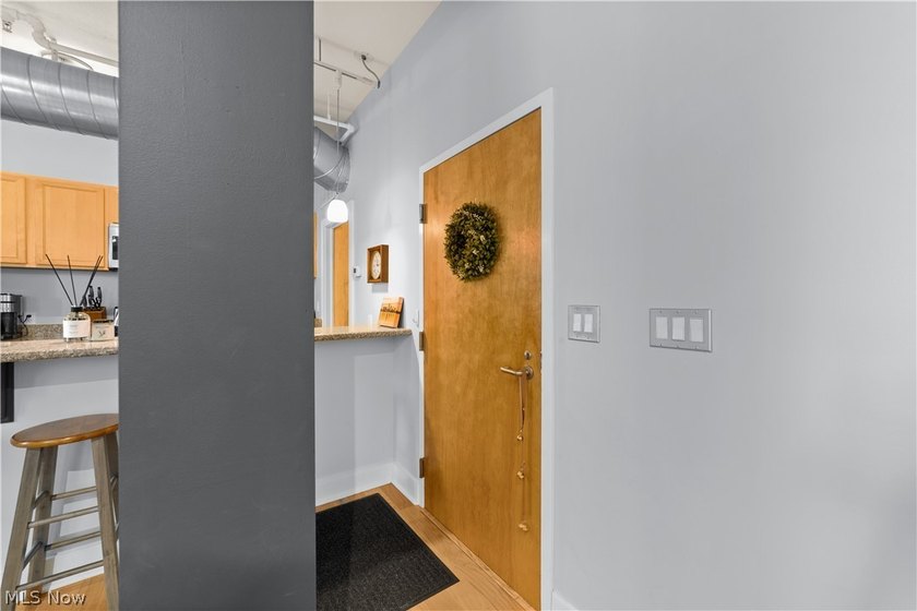 Welcome to Franklin Lofts in the heart of Ohio City's vibrant - photo 3