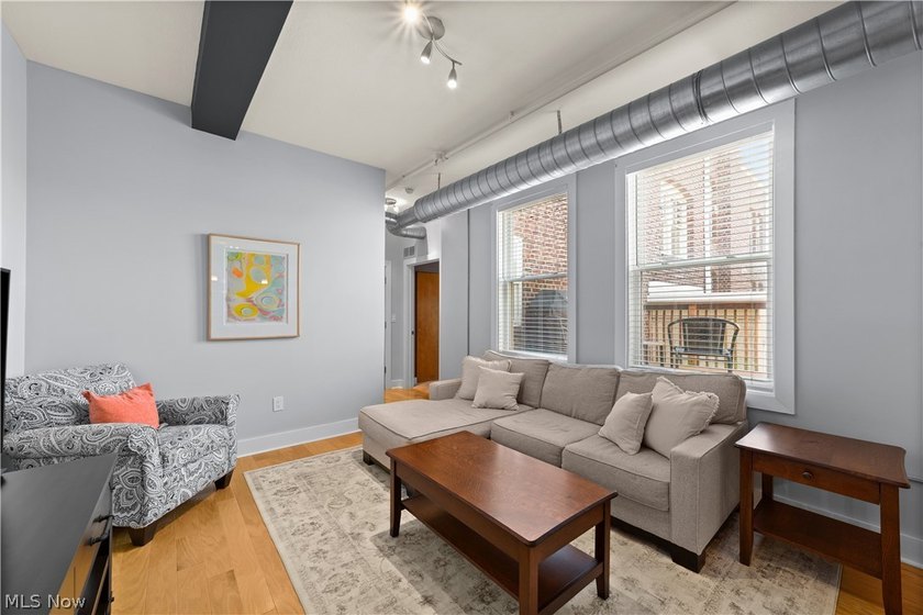 Welcome to Franklin Lofts in the heart of Ohio City's vibrant - photo 6