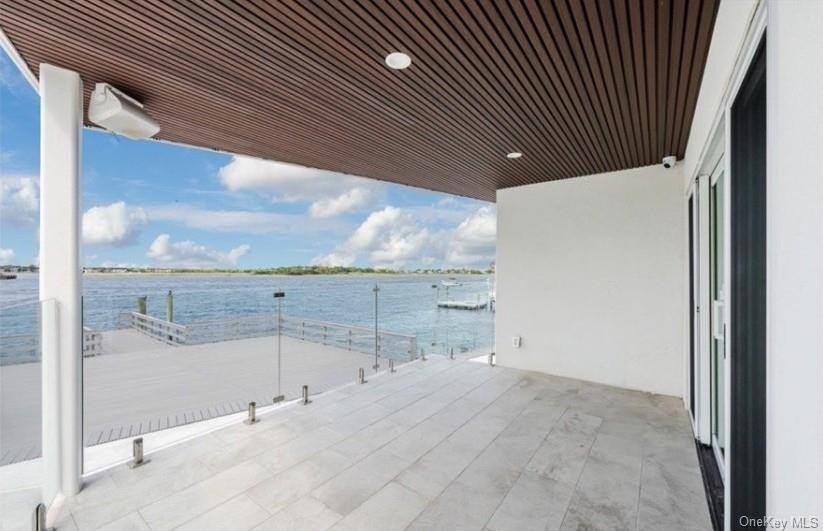 Bayfront New Construction | 7 Beds | Private Dock | Pool | - photo 10