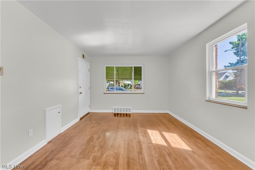 Great opportunity for investors looking to add a solid - photo 3