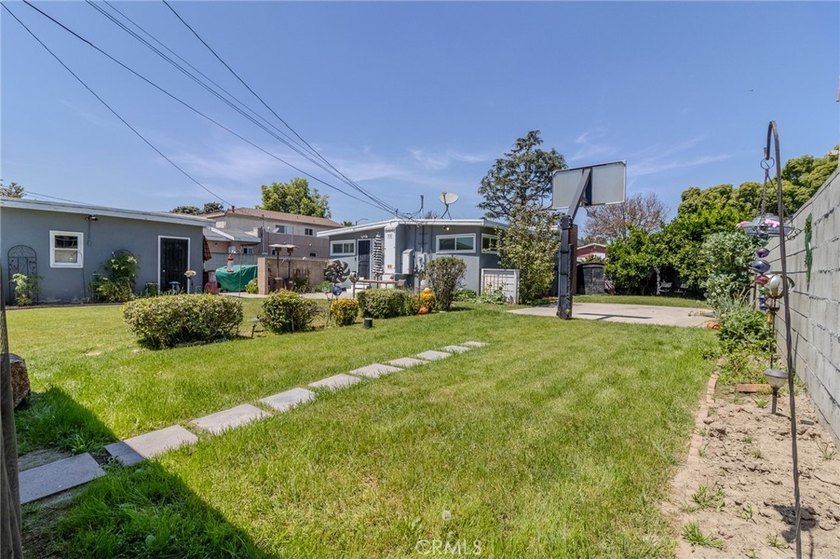 Welcome to this beautiful lifestyle home in the heart of North - photo 48
