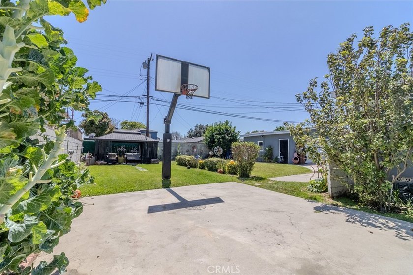 Welcome to this beautiful lifestyle home in the heart of North - photo 49