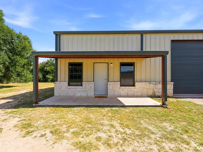 Exceptional investment opportunity to own a versatile commercial - photo 2
